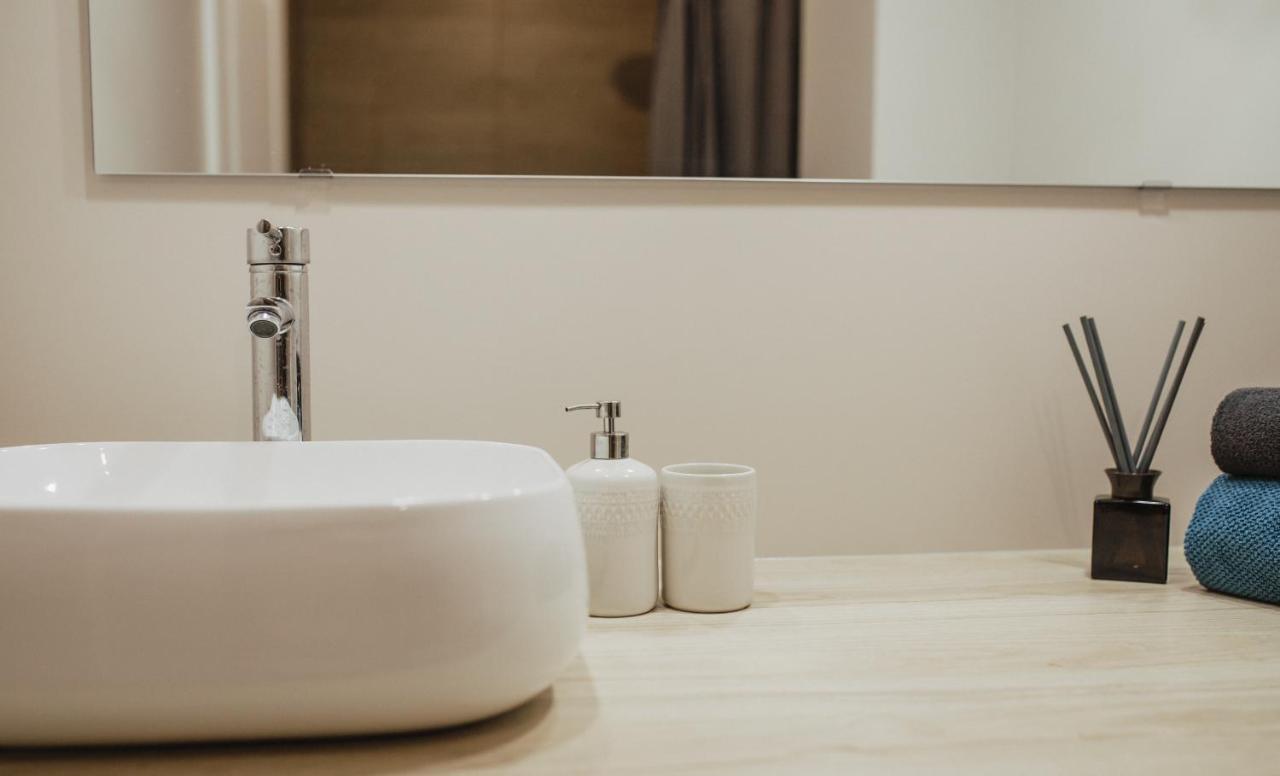 Rozenstein Design Residence Броцены Экстерьер фото
